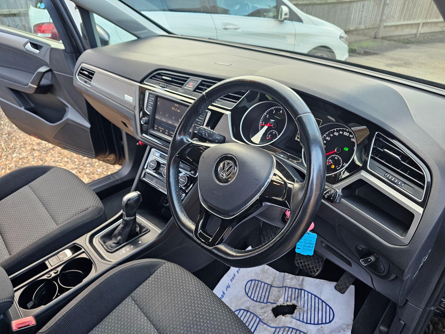 Used Volkswagen Touran for sale - 76700565: Photo 23