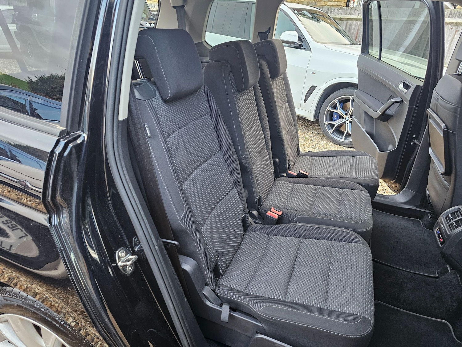 Used Volkswagen Touran for sale - 76700565: Photo 28