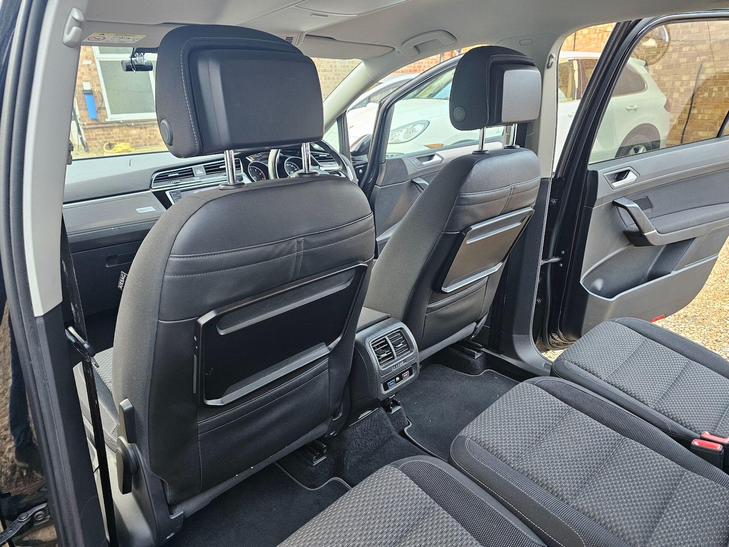 Used Volkswagen Touran for sale - 76700565: Photo 35