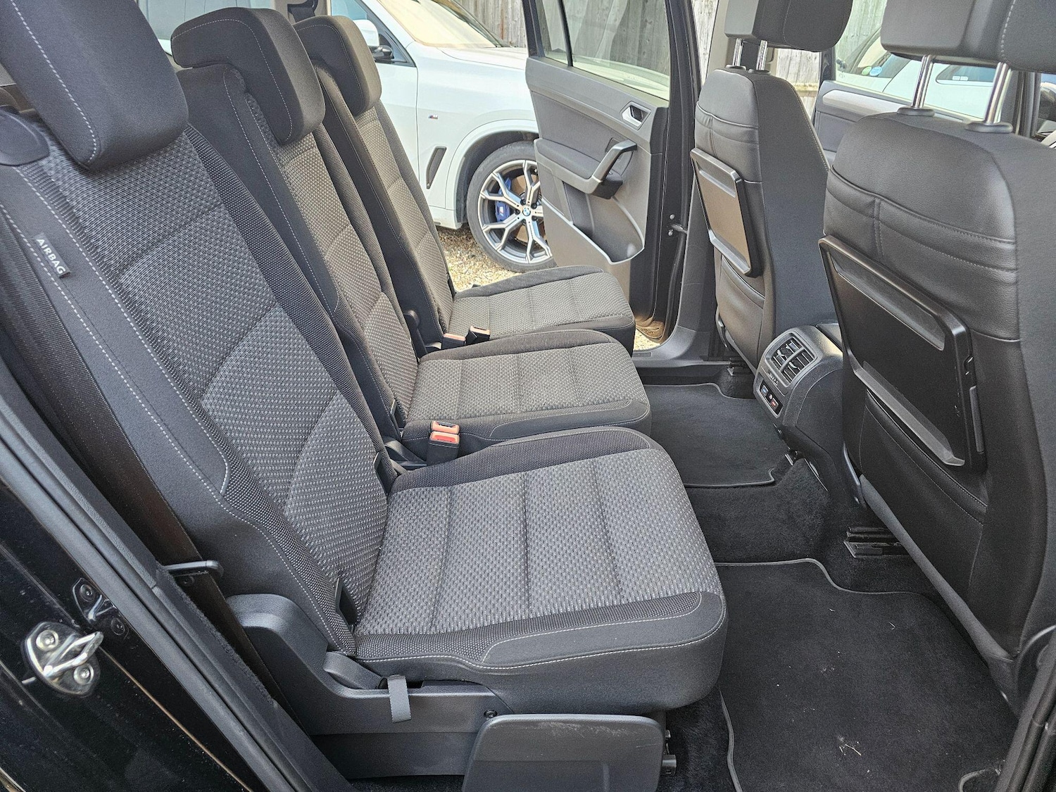 Used Volkswagen Touran for sale - 76700565: Photo 41