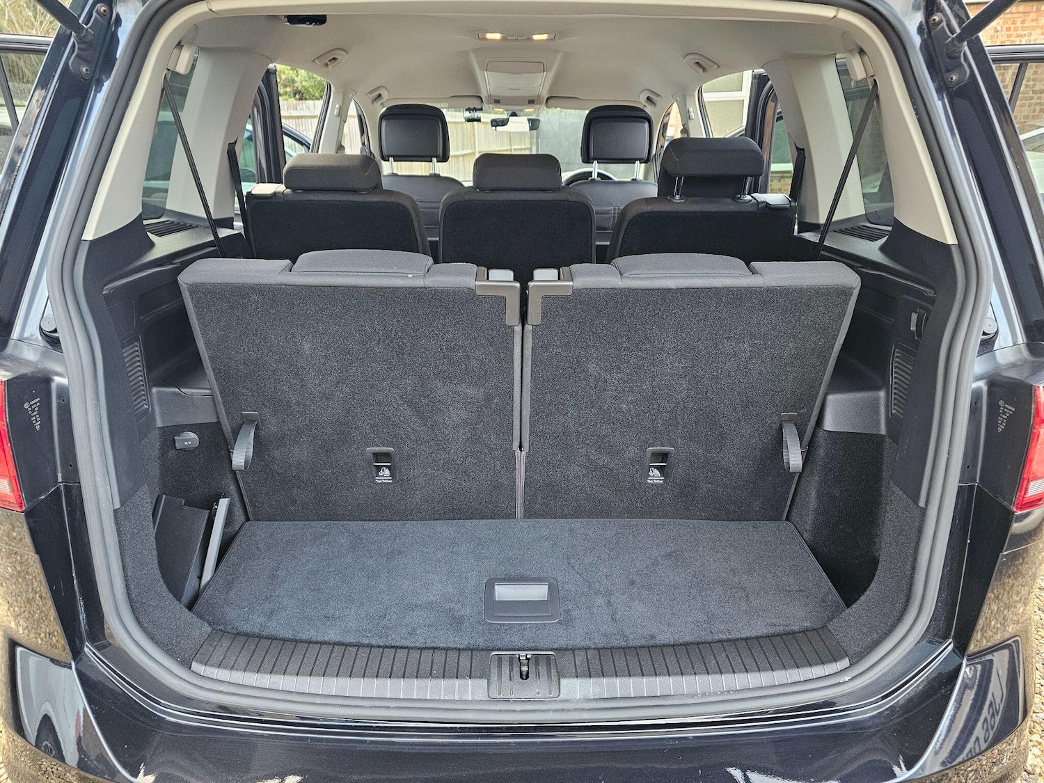 Used Volkswagen Touran for sale - 76700565: Photo 47