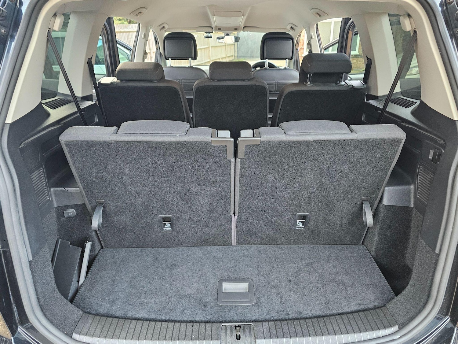 Used Volkswagen Touran for sale - 76700565: Photo 48