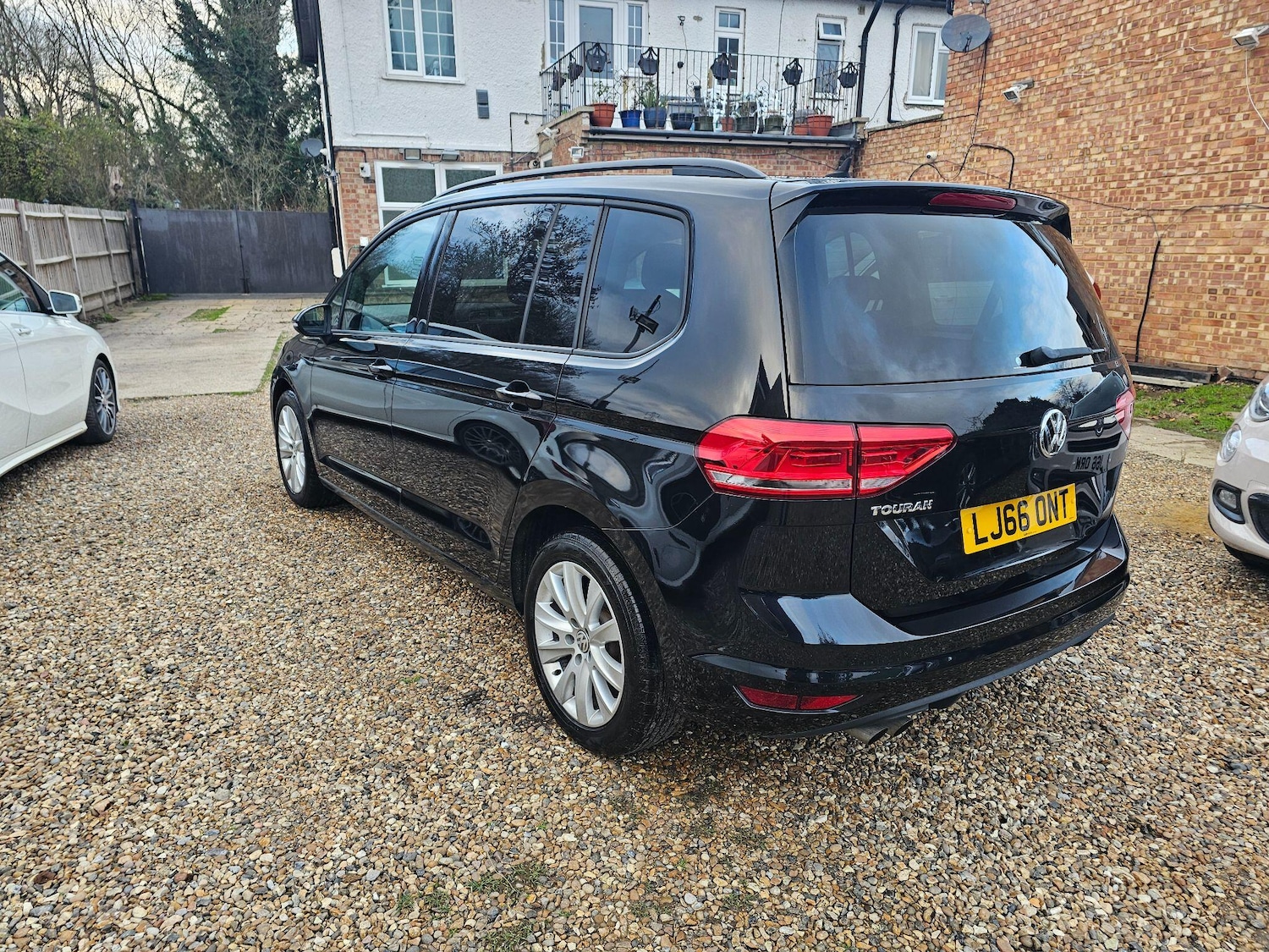 Used Volkswagen Touran for sale - 76700565: Photo 5