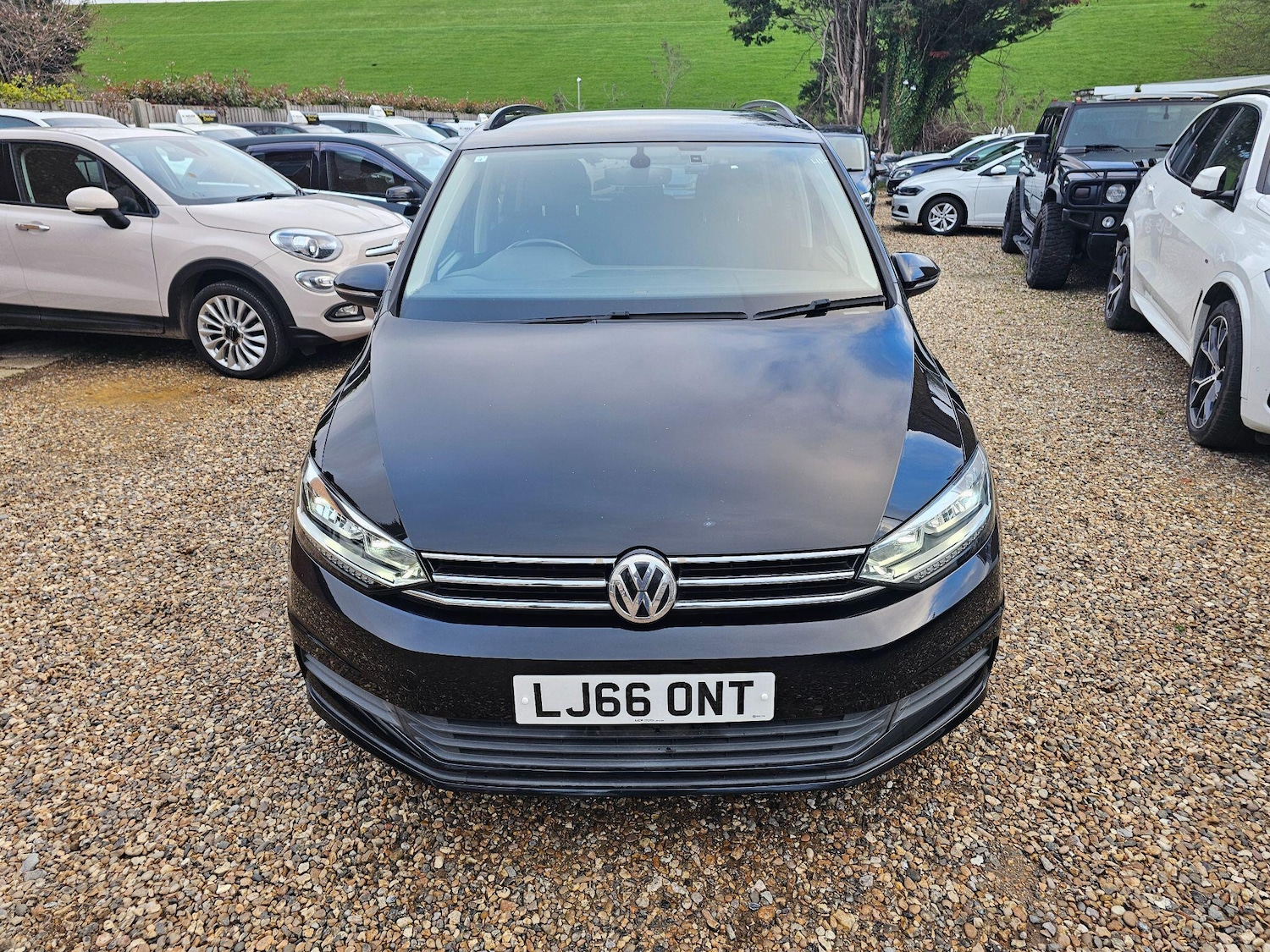 Used Volkswagen Touran for sale - 76700565: Photo 7