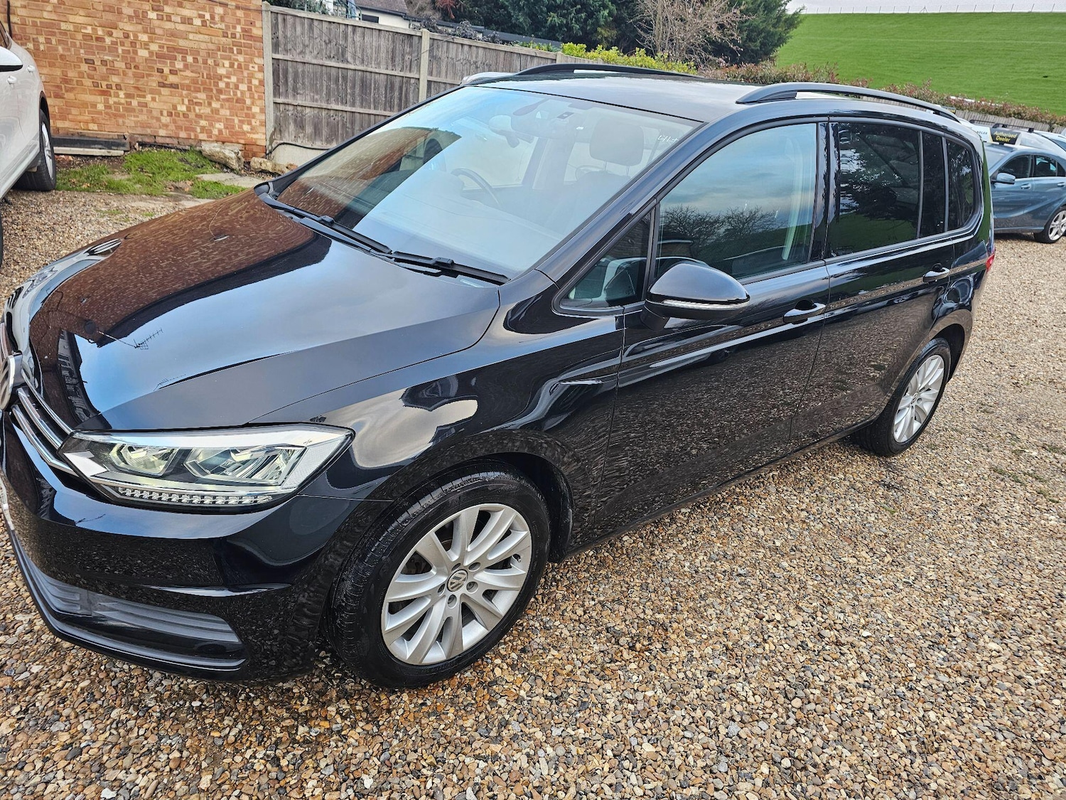 Used Volkswagen Touran for sale - 76700565: Photo 9