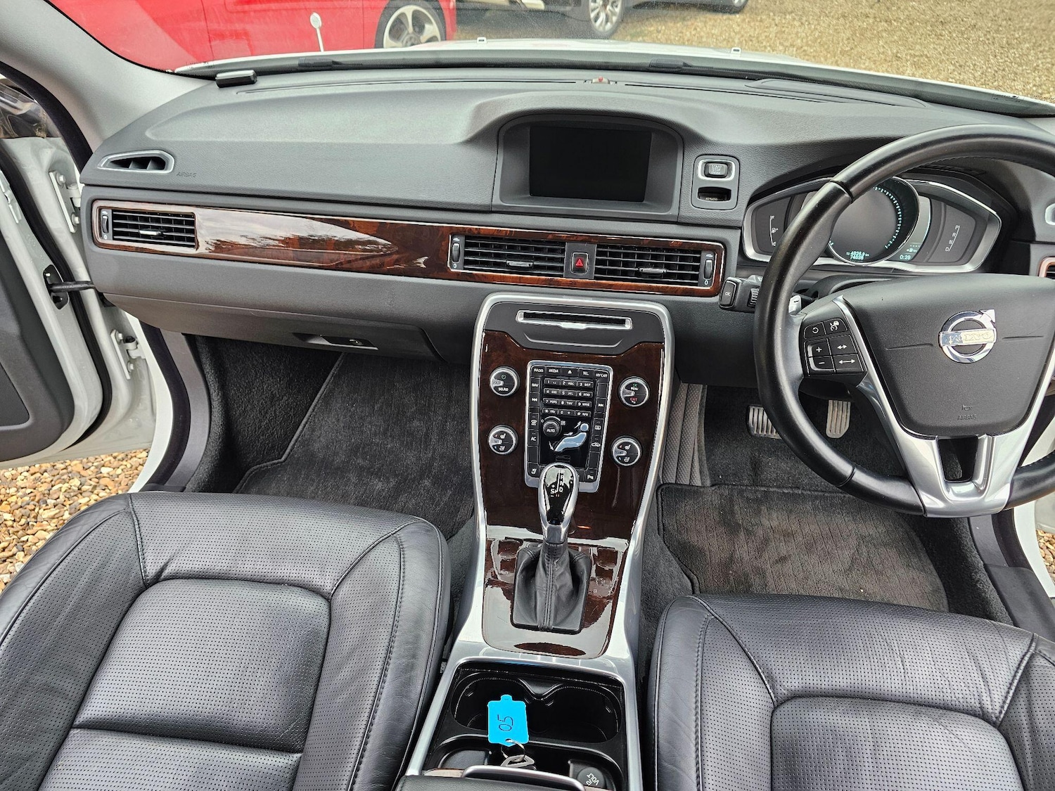 Used Volvo V70 for sale - 76175665: Photo 24