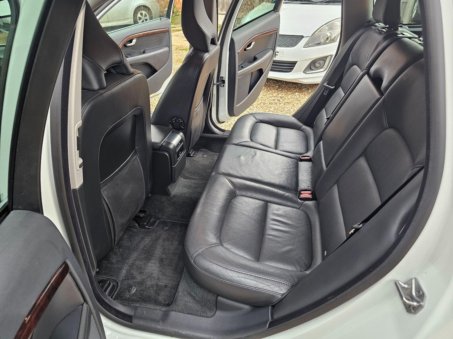 Used Volvo V70 for sale - 76175665: Photo 29