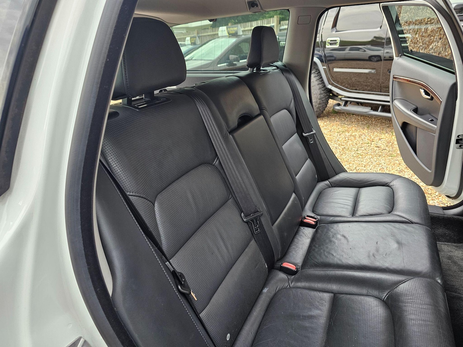 Used Volvo V70 for sale - 76175665: Photo 34