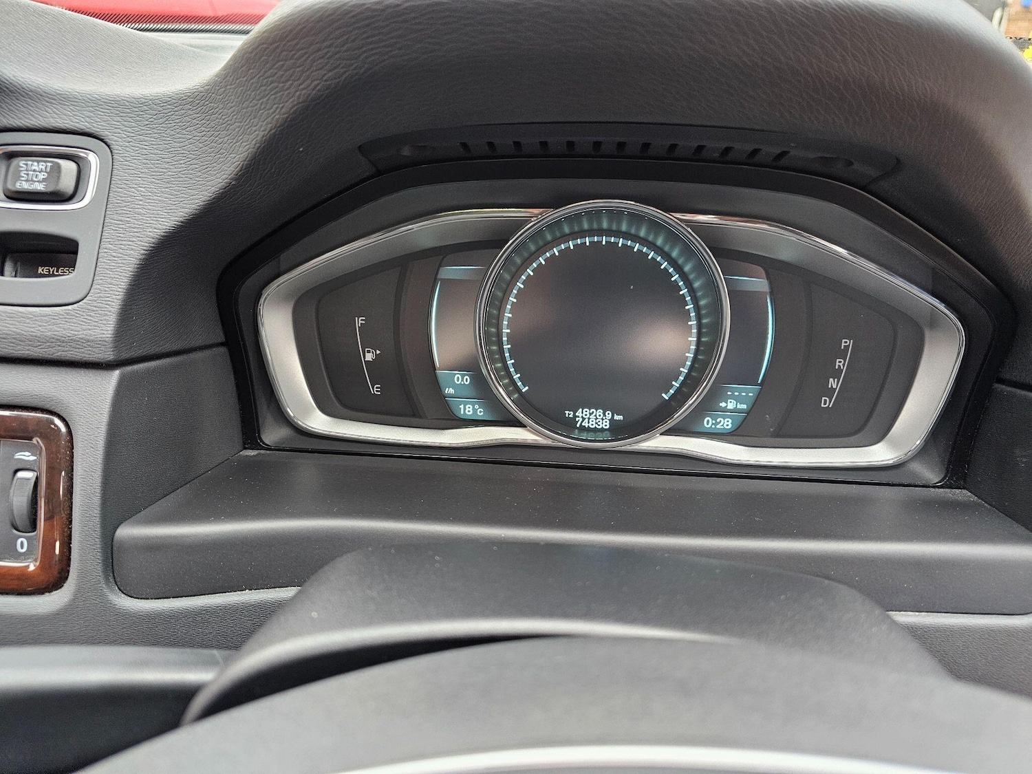 Used Volvo V70 for sale - 76175665: Photo 38