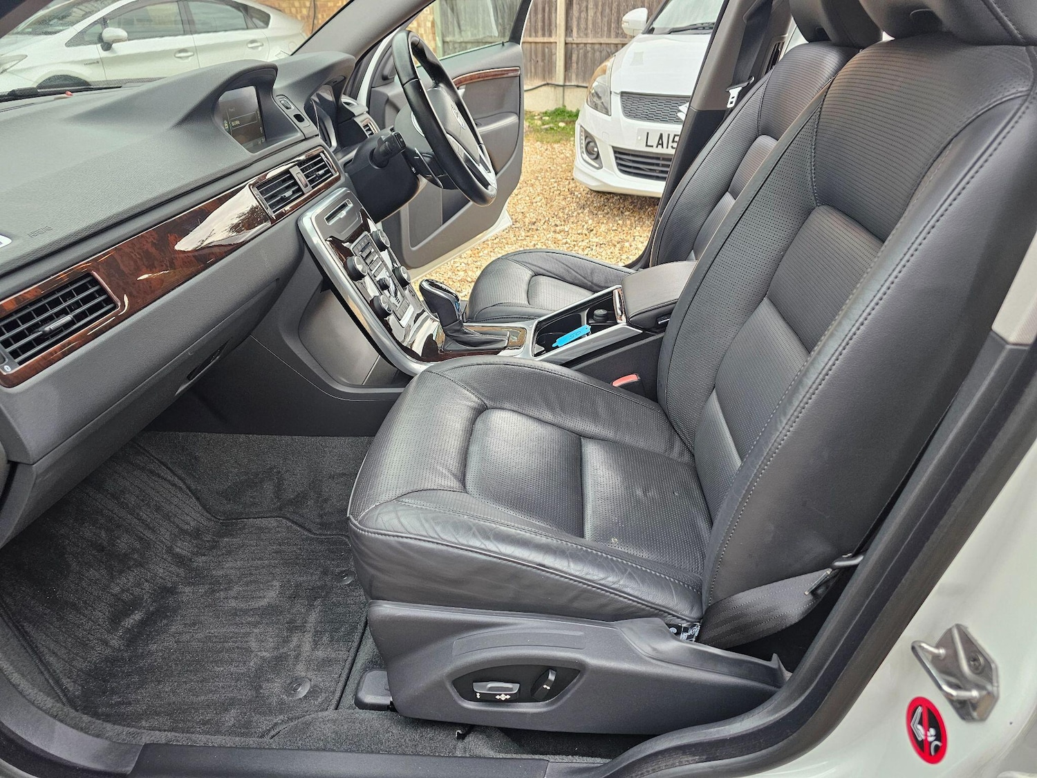 Used Volvo V70 for sale - 76175665: Photo 40