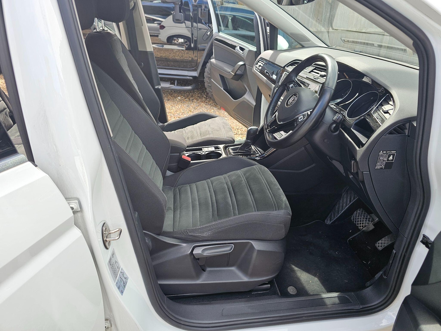 Vehicle 33