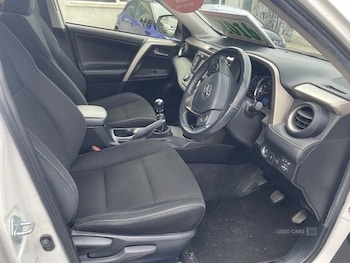 Used Toyota RAV4 2015 for sale - 78959303: Photo