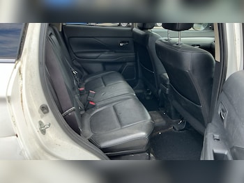 Used Mitsubishi Outlander 2015 for sale - 75549177: Photo