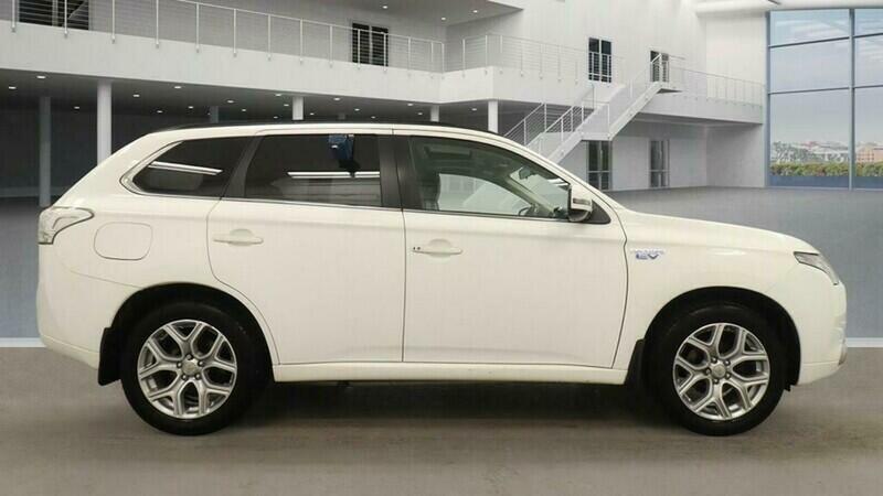 Used Mitsubishi Outlander 2014 for sale - 76559680: Photo 6