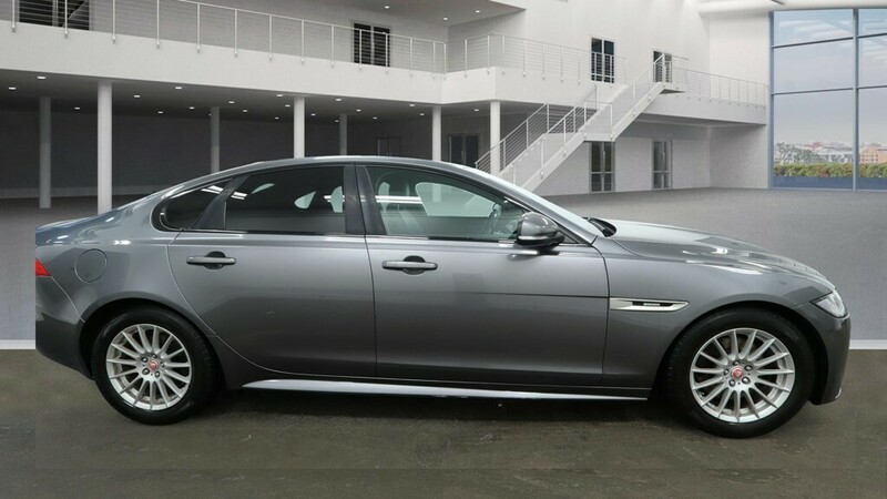 Used Jaguar XF 2016 for sale - 76559707: Photo 5