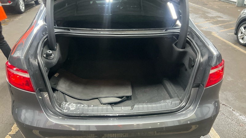 Used Jaguar XF 2016 for sale - 76559707: Photo 7