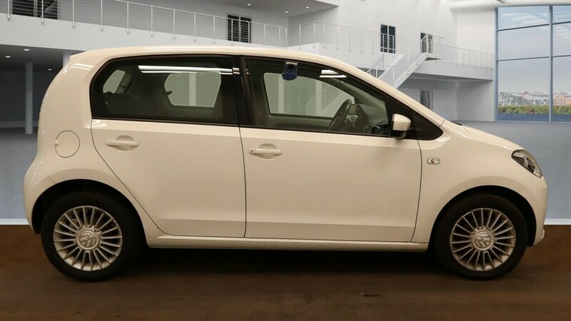 Used Volkswagen up! 2014 for sale - 76611420: Photo 6