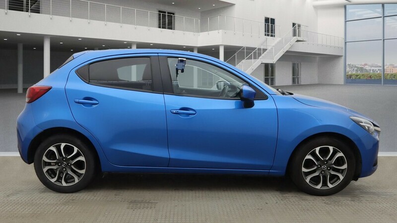 Used Mazda Mazda2 2015 for sale - 76245642: Photo 6