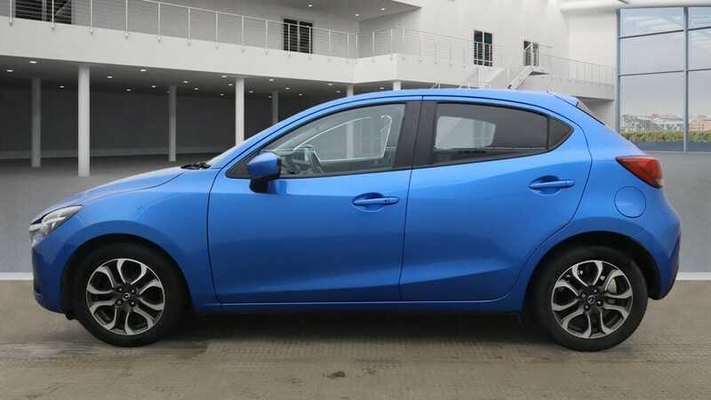 Used Mazda Mazda2 2015 for sale - 76245642: Photo 7