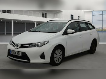 Used Toyota Auris 2014 for sale - 76023486: Photo 3