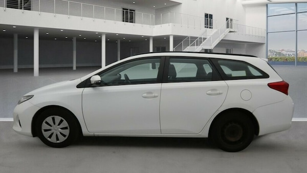 Used Toyota Auris 2014 for sale - 76023486: Photo 5
