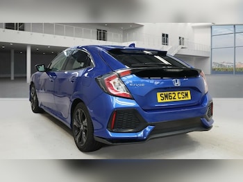 Used Honda Civic 2018 for sale - 76069336: Photo 4