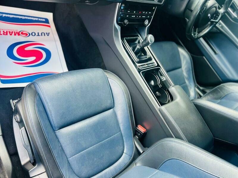 Used Jaguar XE 2016 for sale - 76430609: Photo 12