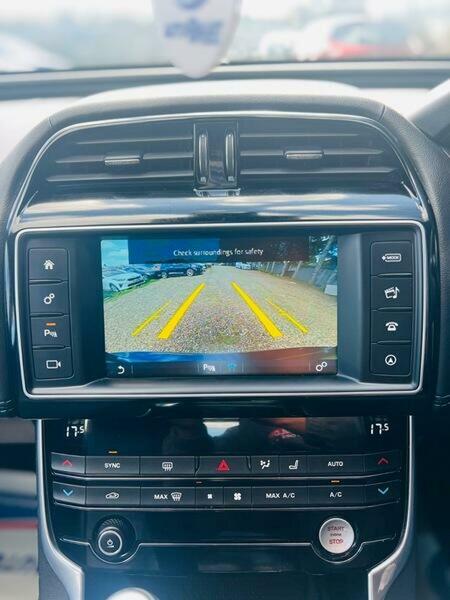 Used Jaguar XE 2016 for sale - 76430609: Photo 26