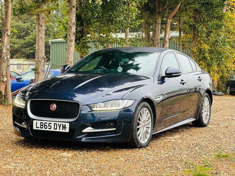 Used Jaguar XE 2016 for sale - 76430609: Photo 4