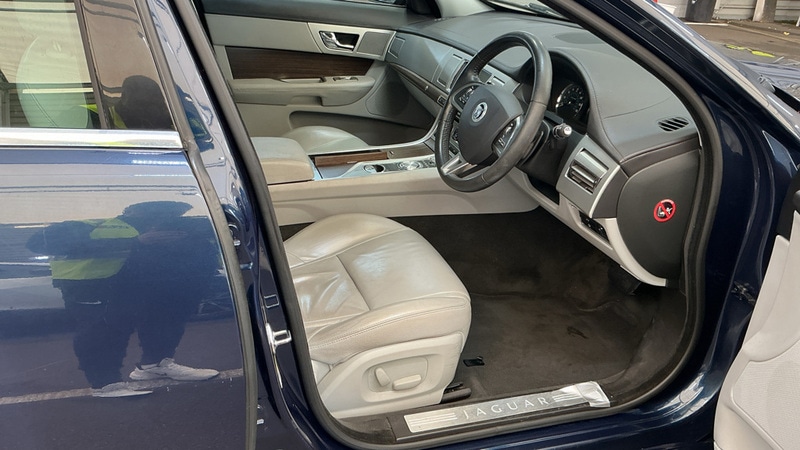 Used Jaguar XF 2012 for sale - 76497024: Photo 10