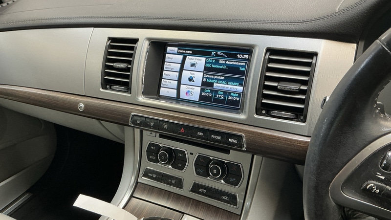 Used Jaguar XF 2012 for sale - 76497024: Photo 12