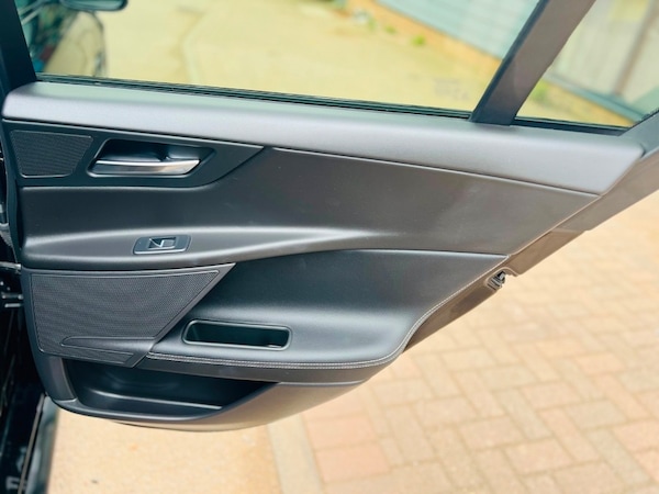 Used Jaguar XE 2017 for sale - 74993572: Photo 18
