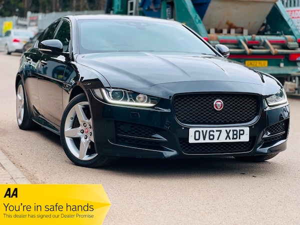 Used Jaguar XE 2017 for sale - 74993572: Photo 1