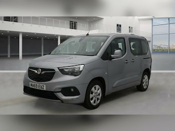 Used Vauxhall Combo Life 2019 for sale - 76536313: Photo
