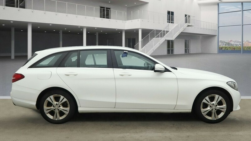 Used Mercedes-Benz C Class 2015 for sale - 76163764: Photo 6