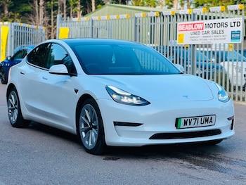Used Tesla Model 3 2021 for sale - 76250266: Photo
