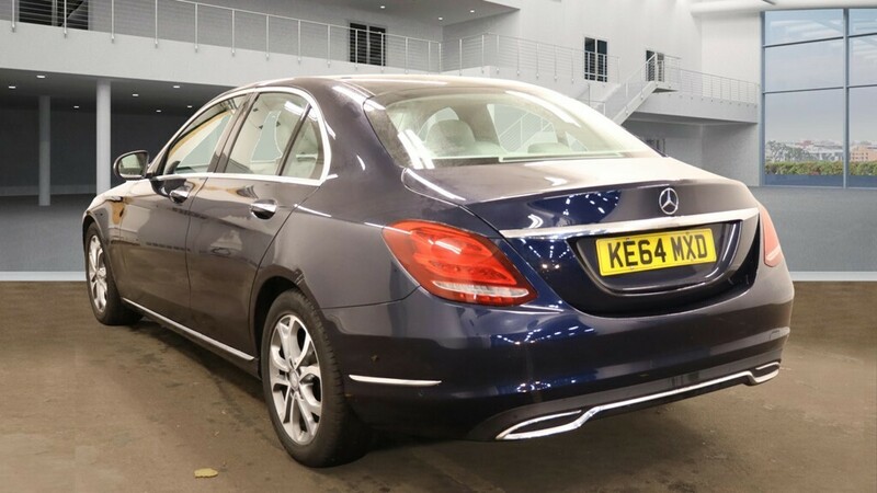 Used Mercedes-Benz C Class 2014 for sale - 76380221: Photo 4