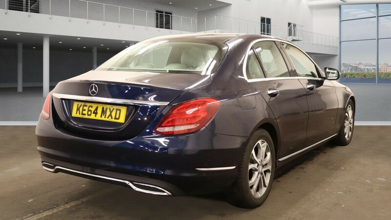 Used Mercedes-Benz C Class 2014 for sale - 76380221: Photo 5