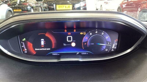 Used Peugeot 3008 2017 for sale - 76346150: Photo 11