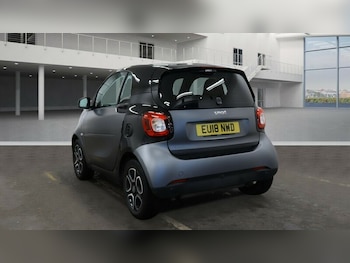 Used smart fortwo 2018 for sale - 76740909: Photo