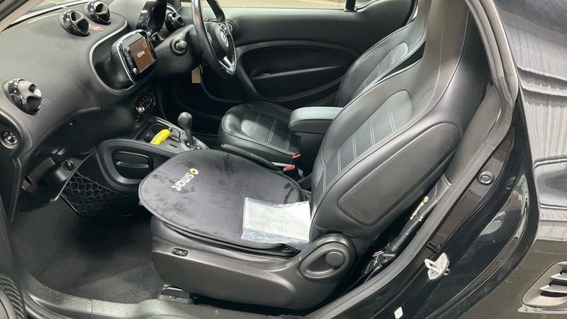 Used smart fortwo 2018 for sale - 76740909: Photo 8