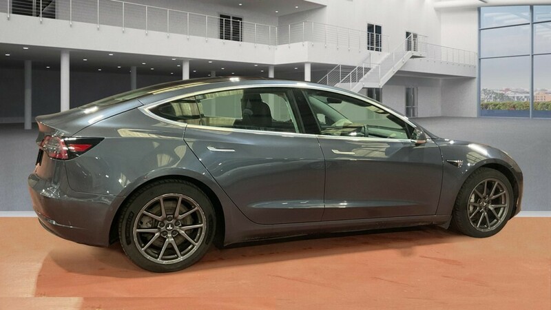 Used Tesla Model 3 2020 for sale - 76256902: Photo 6