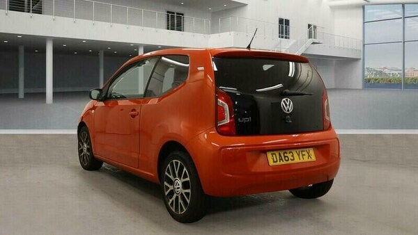 Used Volkswagen up! 2014 for sale - 76323841: Photo 4