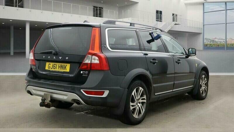 Used Volvo XC70 2011 for sale - 76163757: Photo 6