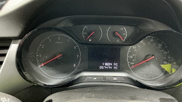 Used Vauxhall Crossland X 2017 for sale - 76224214: Photo 8