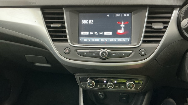 Used Vauxhall Crossland X 2017 for sale - 76224214: Photo 9
