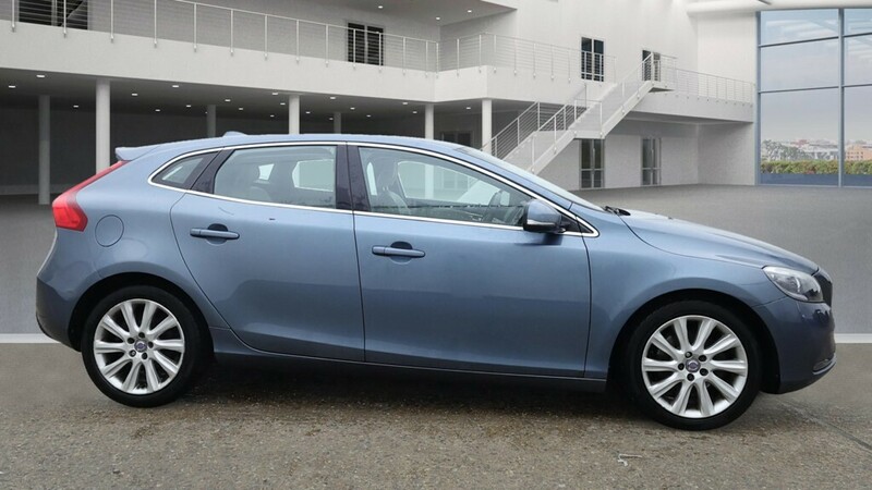 Used Volvo V40 2013 for sale - 76821356: Photo 5