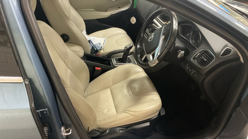 Used Volvo V40 2013 for sale - 76821356: Photo 9