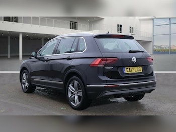 Used Volkswagen Tiguan 2017 for sale - 76323846: Photo 4