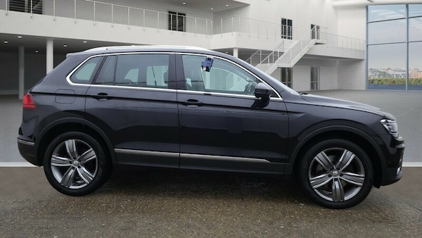 Used Volkswagen Tiguan 2017 for sale - 76323846: Photo 6